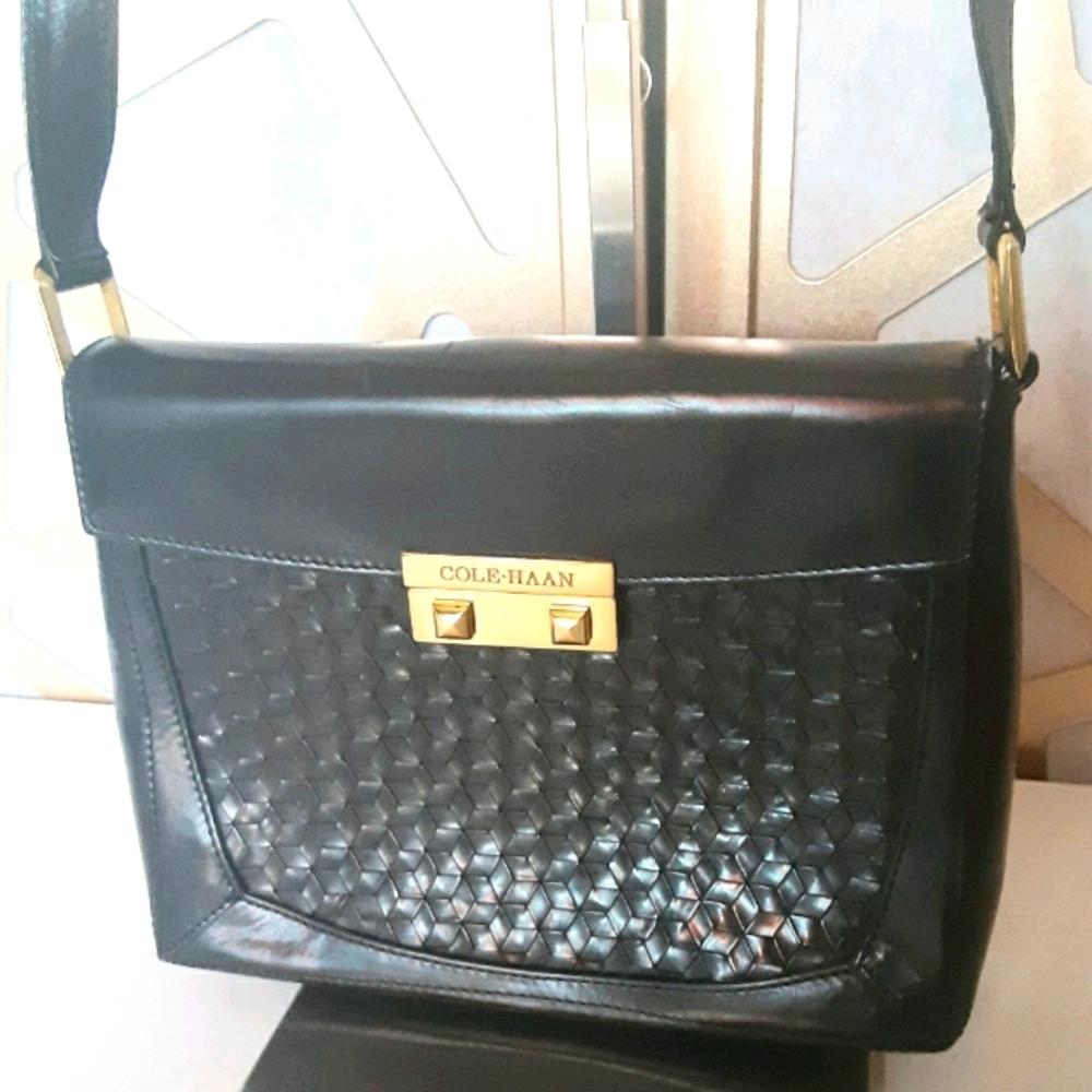 VINTAGE COLE HAAN Leather Shoulder Bag
